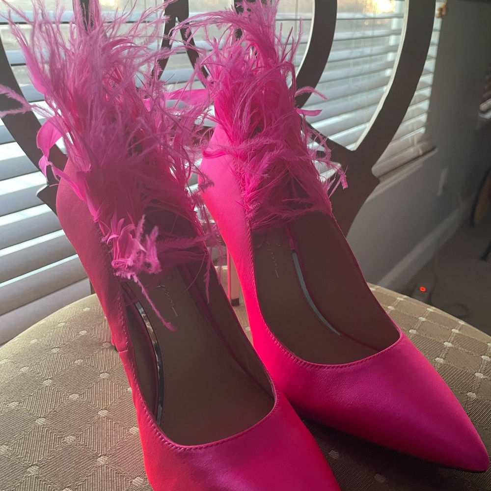 Jessica Simpson Never Worn Hot Pink Feathered Heels